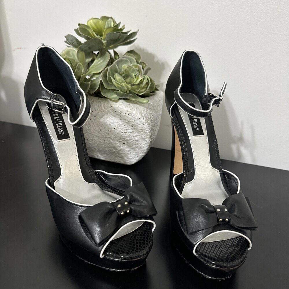 White House Black Market Leather Tuxedo Peep Toe 4.5 Inch Heal  Size 7.5